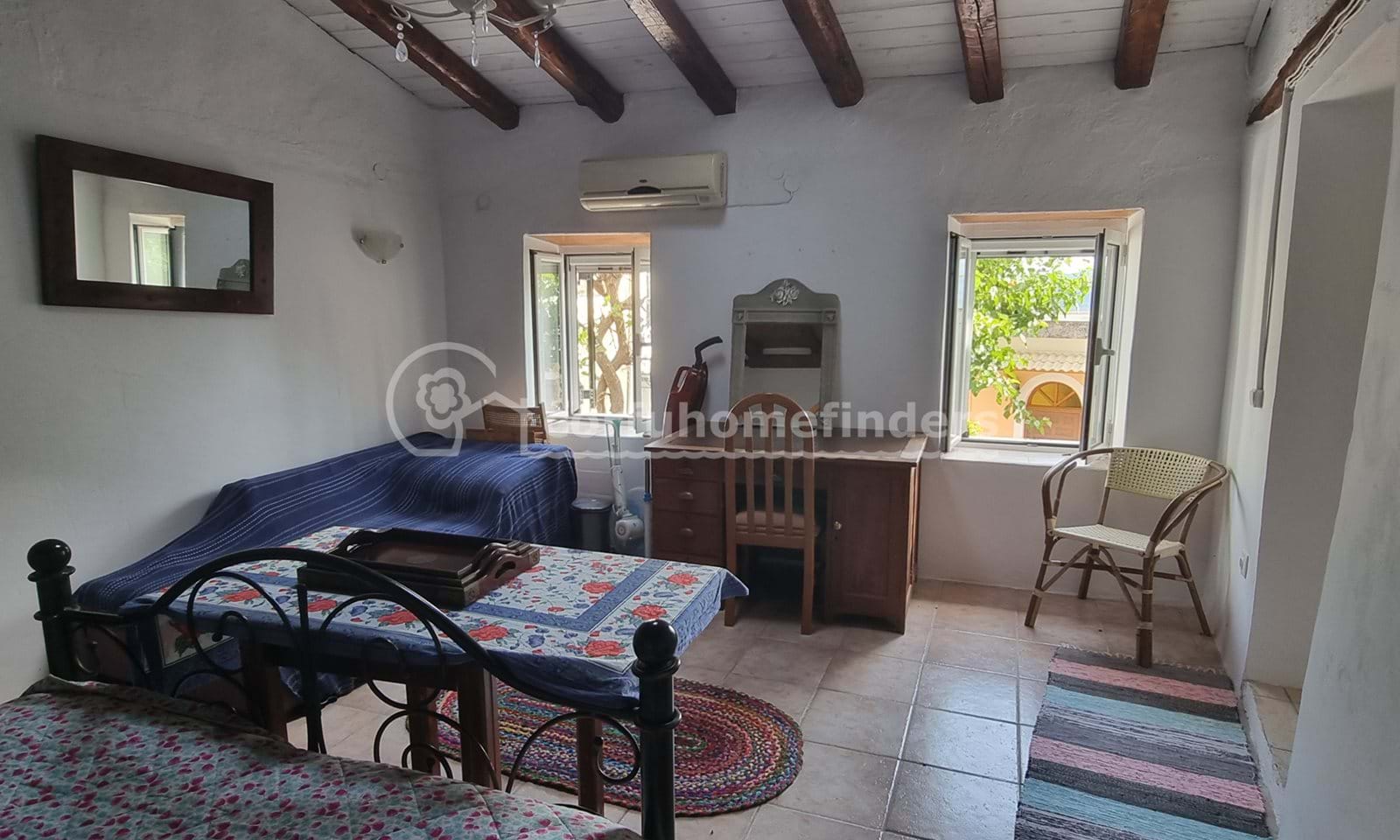 Listing photograph 7 of 11 of the house in Agios Mattheos, published by Corfu Home Finders.