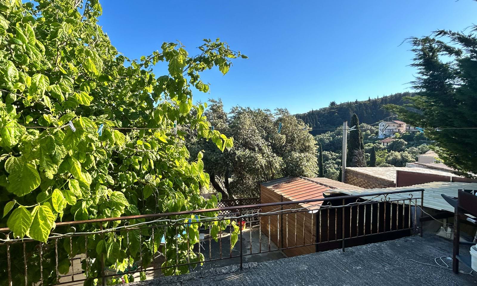 Listing photograph 14 of 15 of the apartment in Spartilas, published by Corfu Home Finders.
