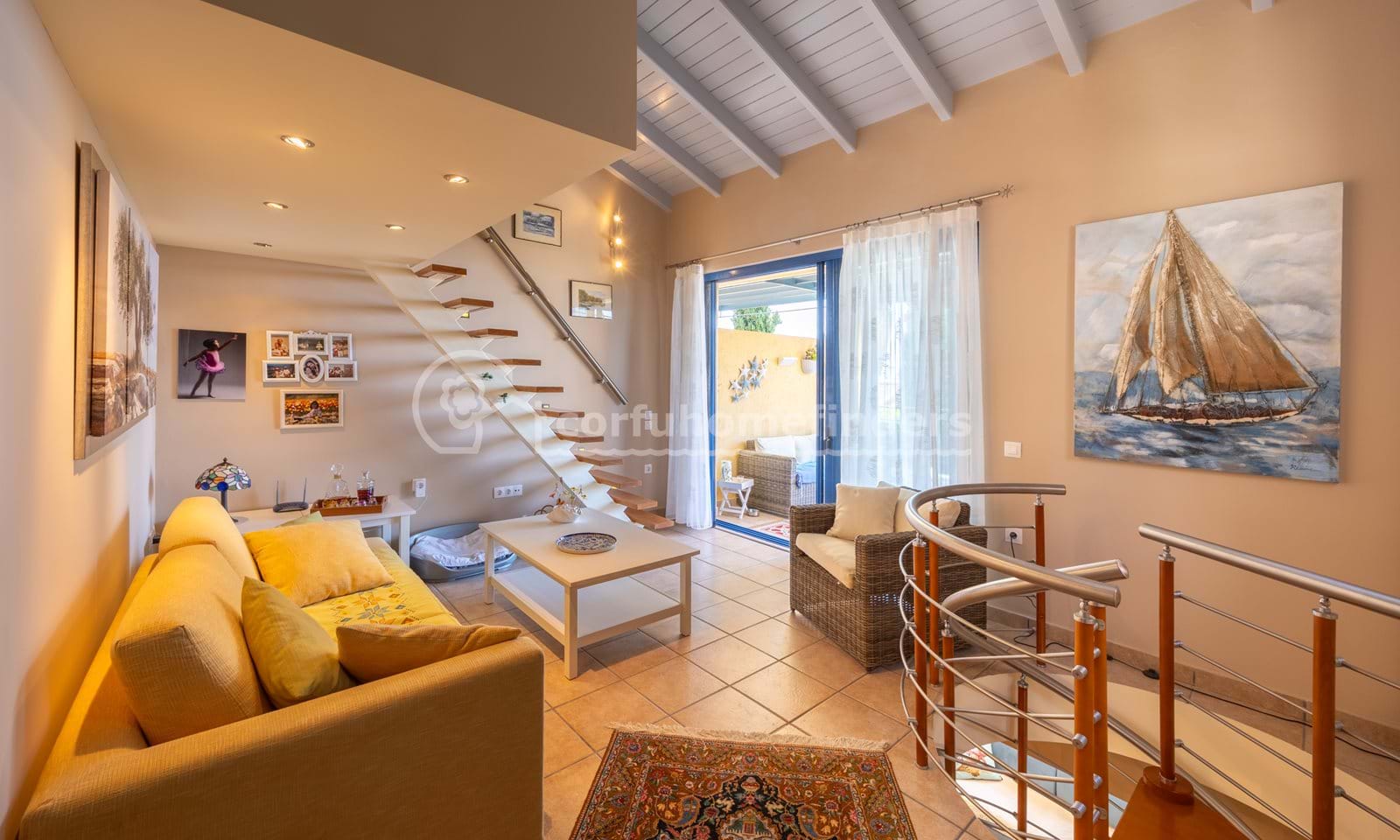 Listing photograph 3 of 24 of the apartment in Barbati, published by Corfu Home Finders.