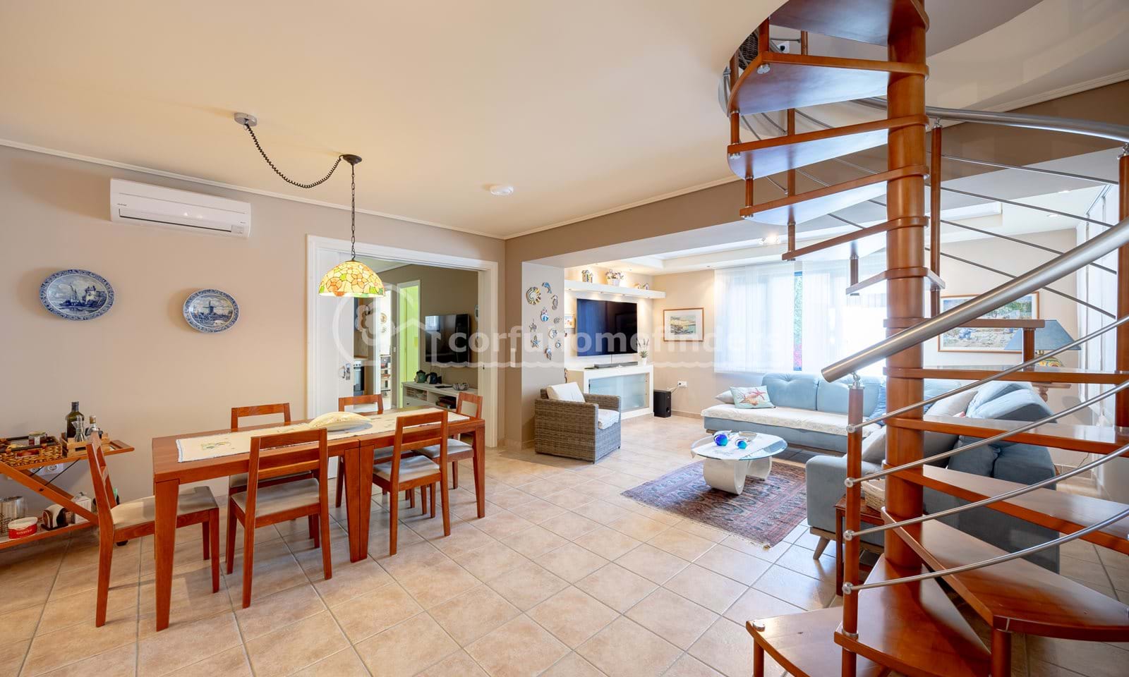 Listing photograph 10 of 24 of the apartment in Barbati, published by Corfu Home Finders.