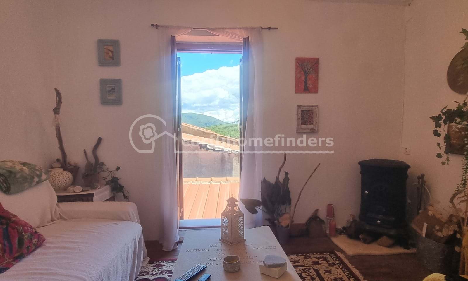 Listing photograph 3 of 14 of the house in Agios Mattheos, published by Corfu Home Finders.