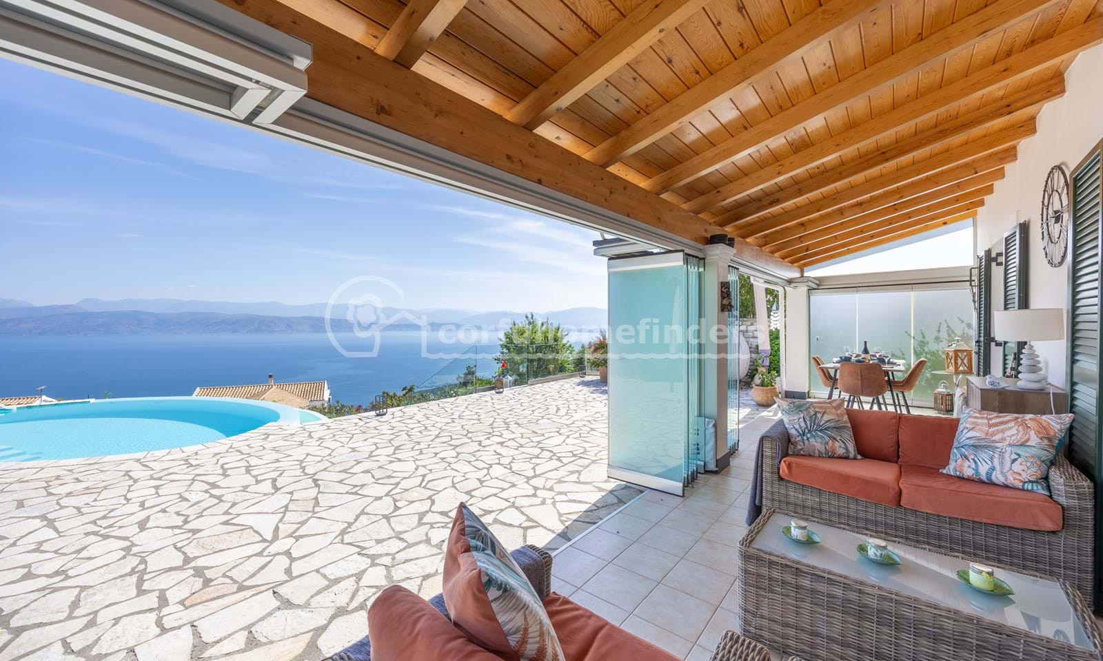 Listing photograph 12 of 19 of the house in Loutses, published by Corfu Home Finders.