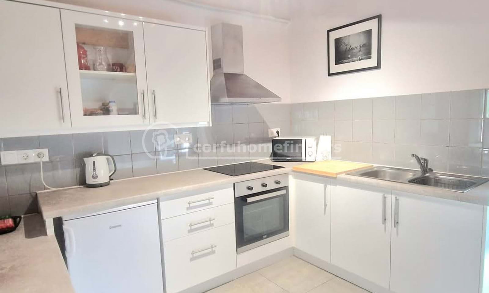 Listing photograph 13 of 17 of the house in Agios Nikolaos, published by Corfu Home Finders.