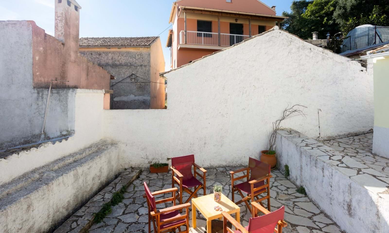 Listing photograph 5 of 8 of the house in Lakones, published by Corfu Home Finders.