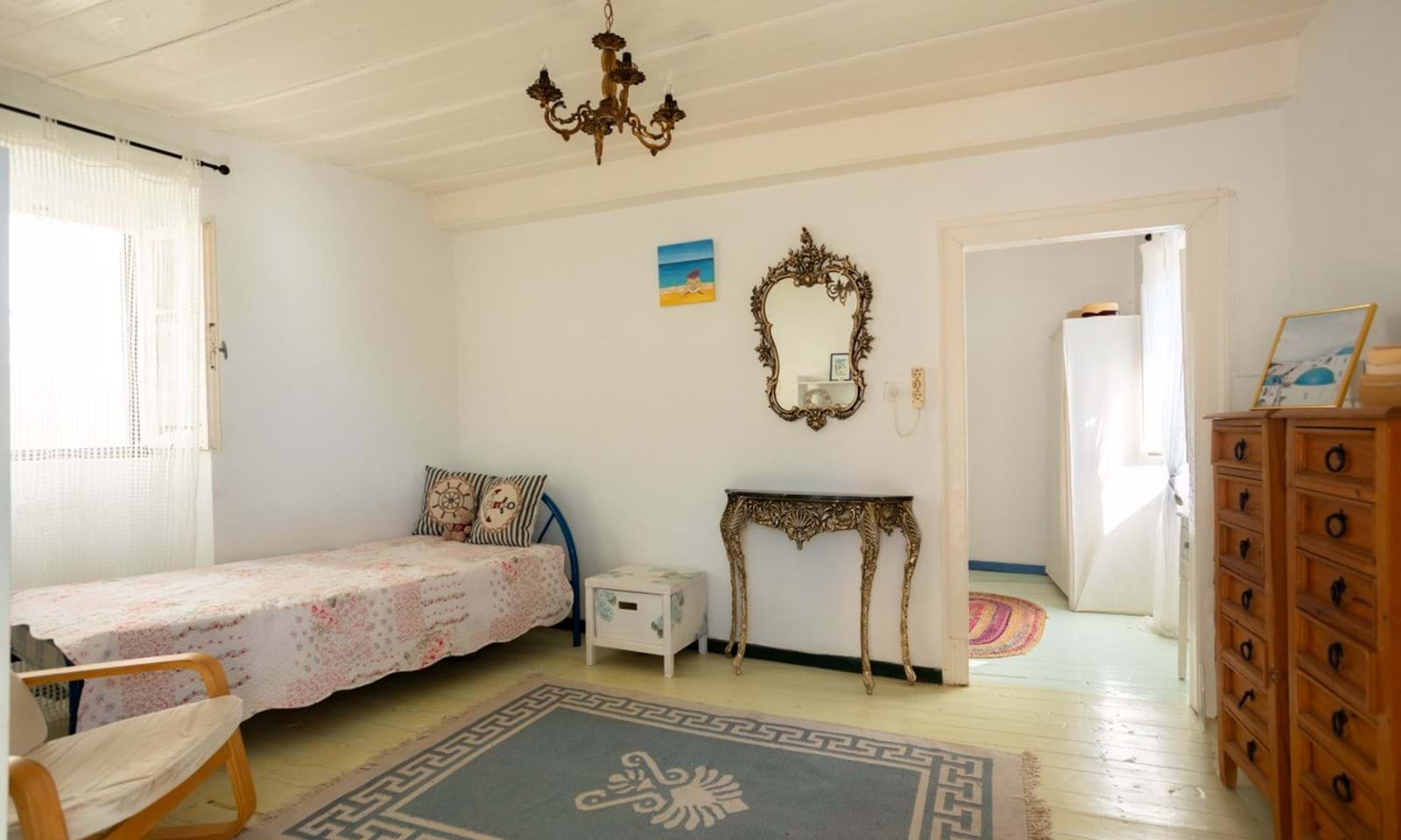 Listing photograph 7 of 8 of the house in Lakones, published by Corfu Home Finders.
