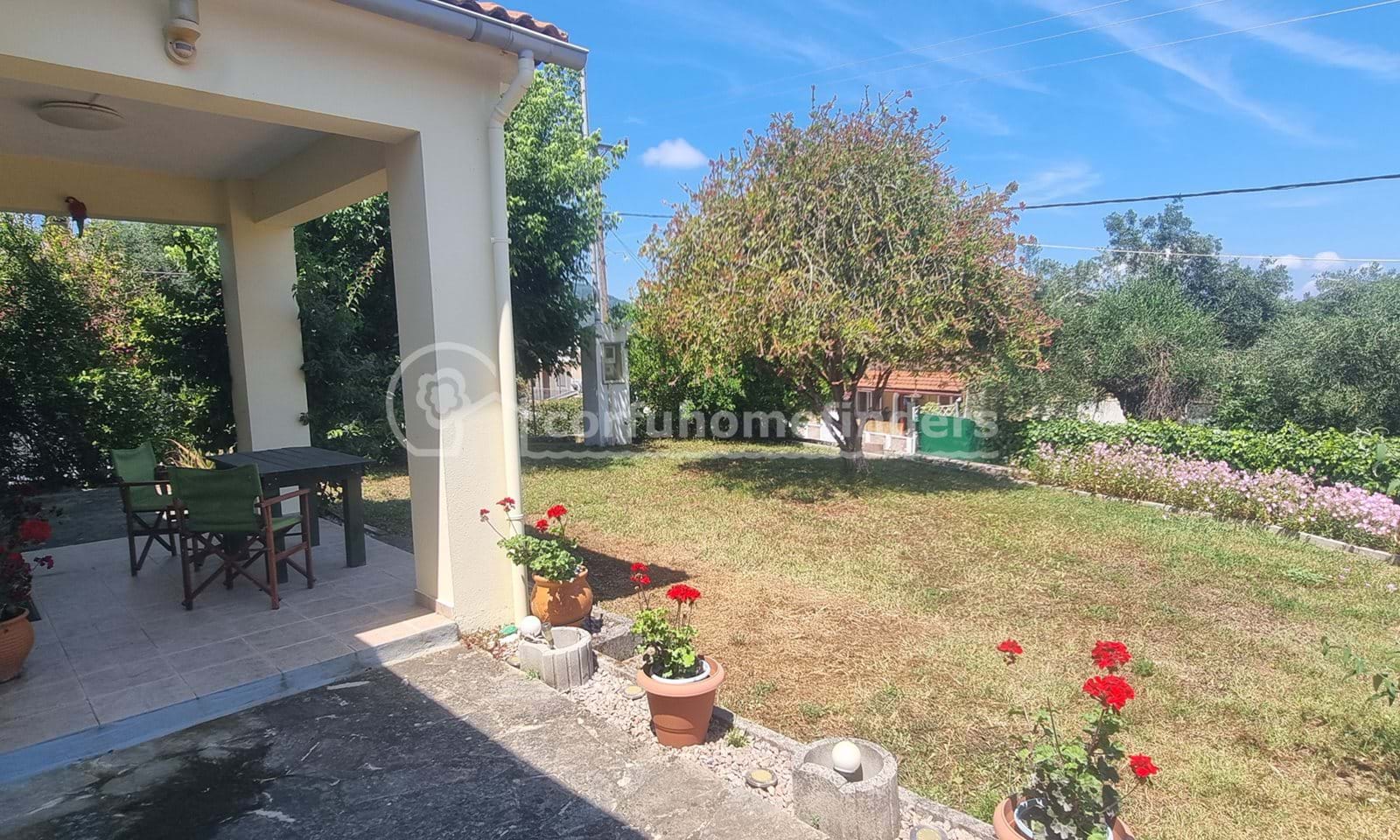 Listing photograph 4 of 15 of the house in Boukaris, published by Corfu Home Finders.