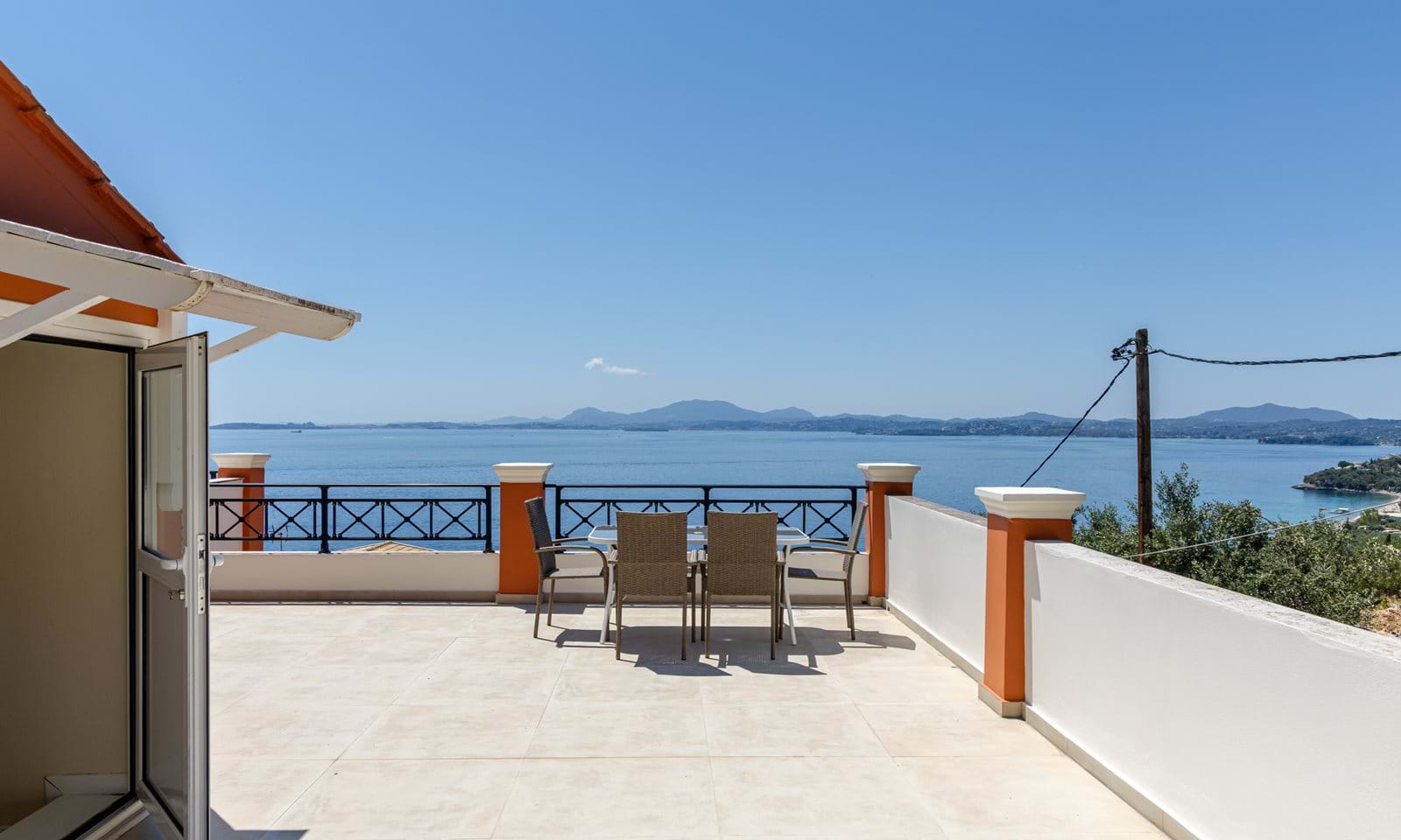 Listing photograph 26 of 30 of the house in Barbati, published by Corfu Home Finders.