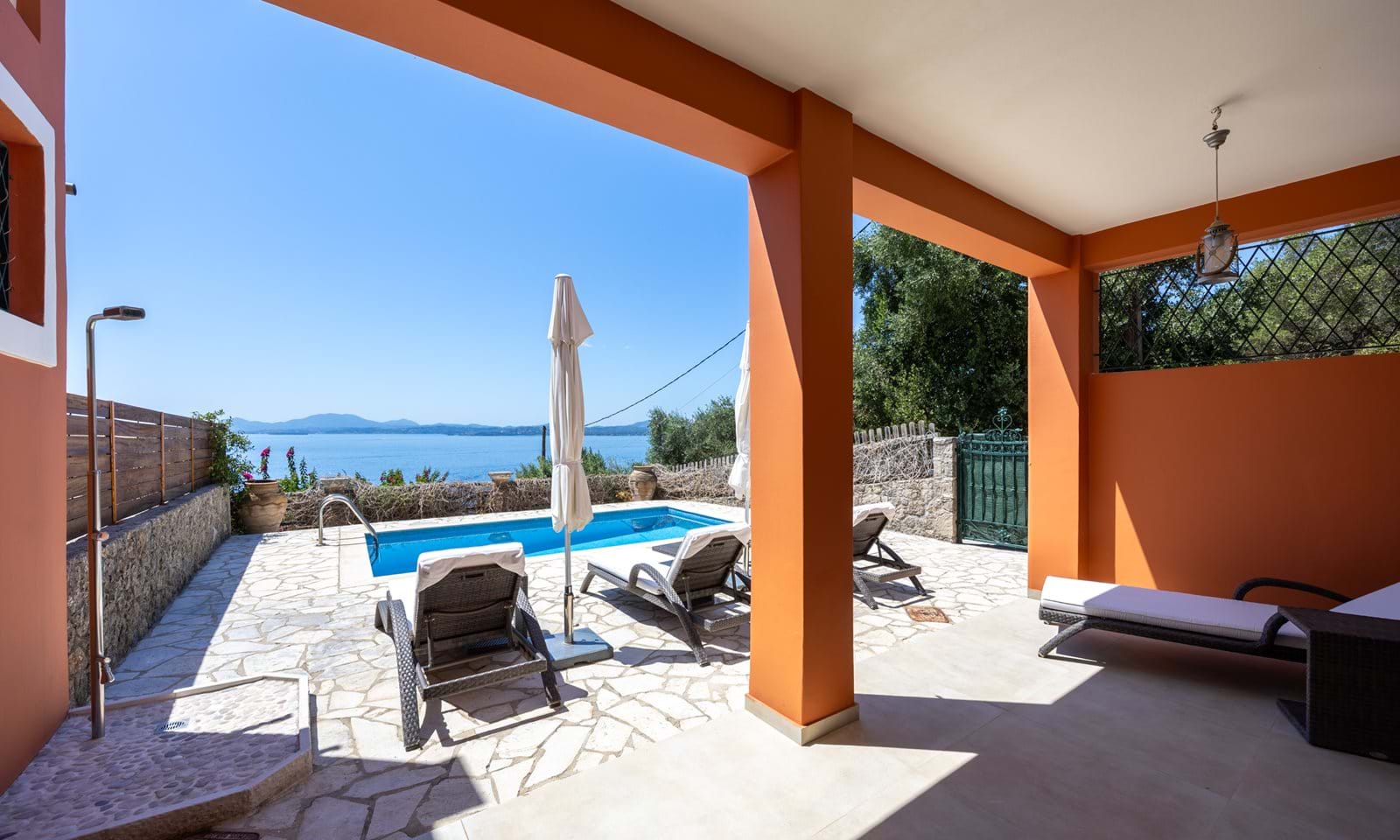 Listing photograph 25 of 30 of the house in Barbati, published by Corfu Home Finders.