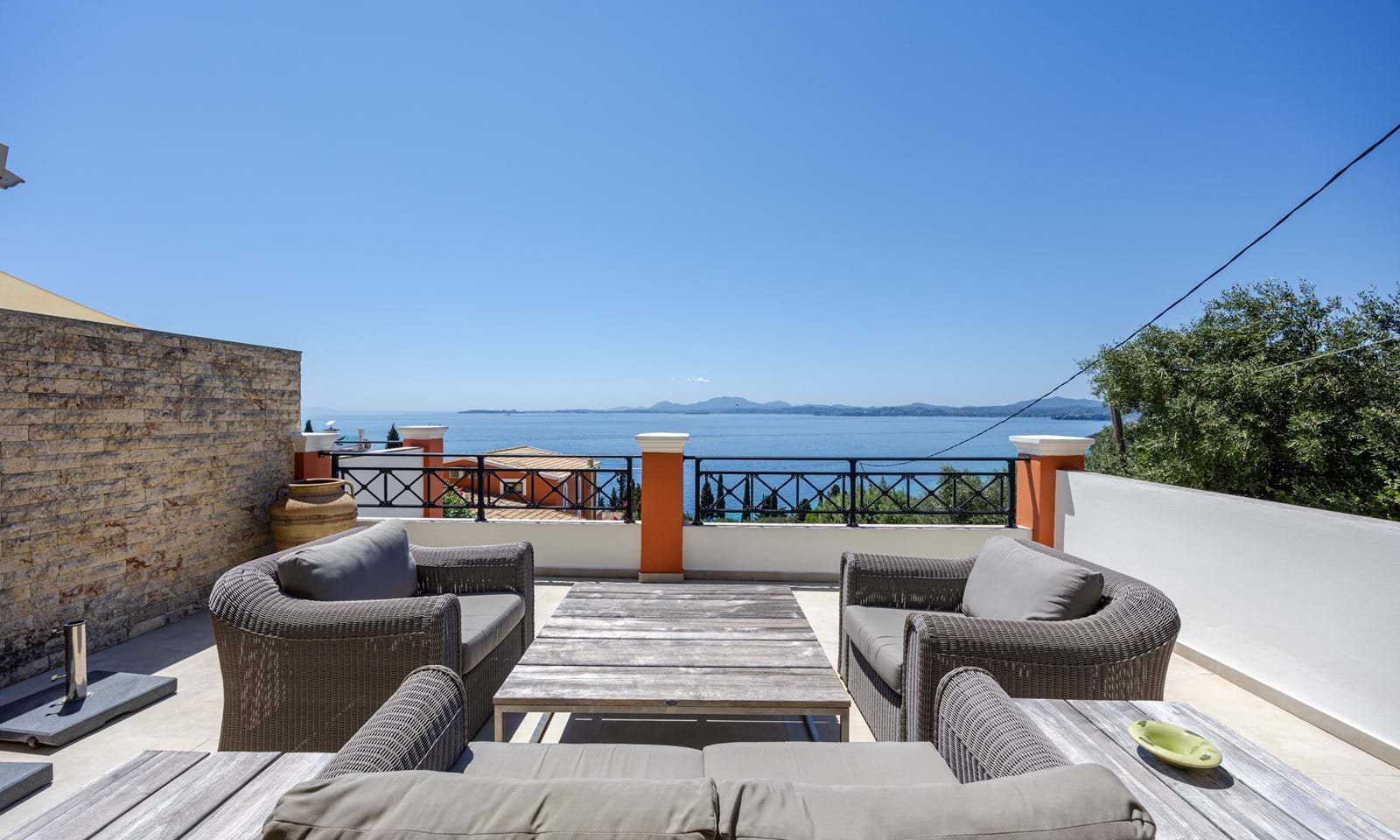 Listing photograph 7 of 30 of the house in Barbati, published by Corfu Home Finders.