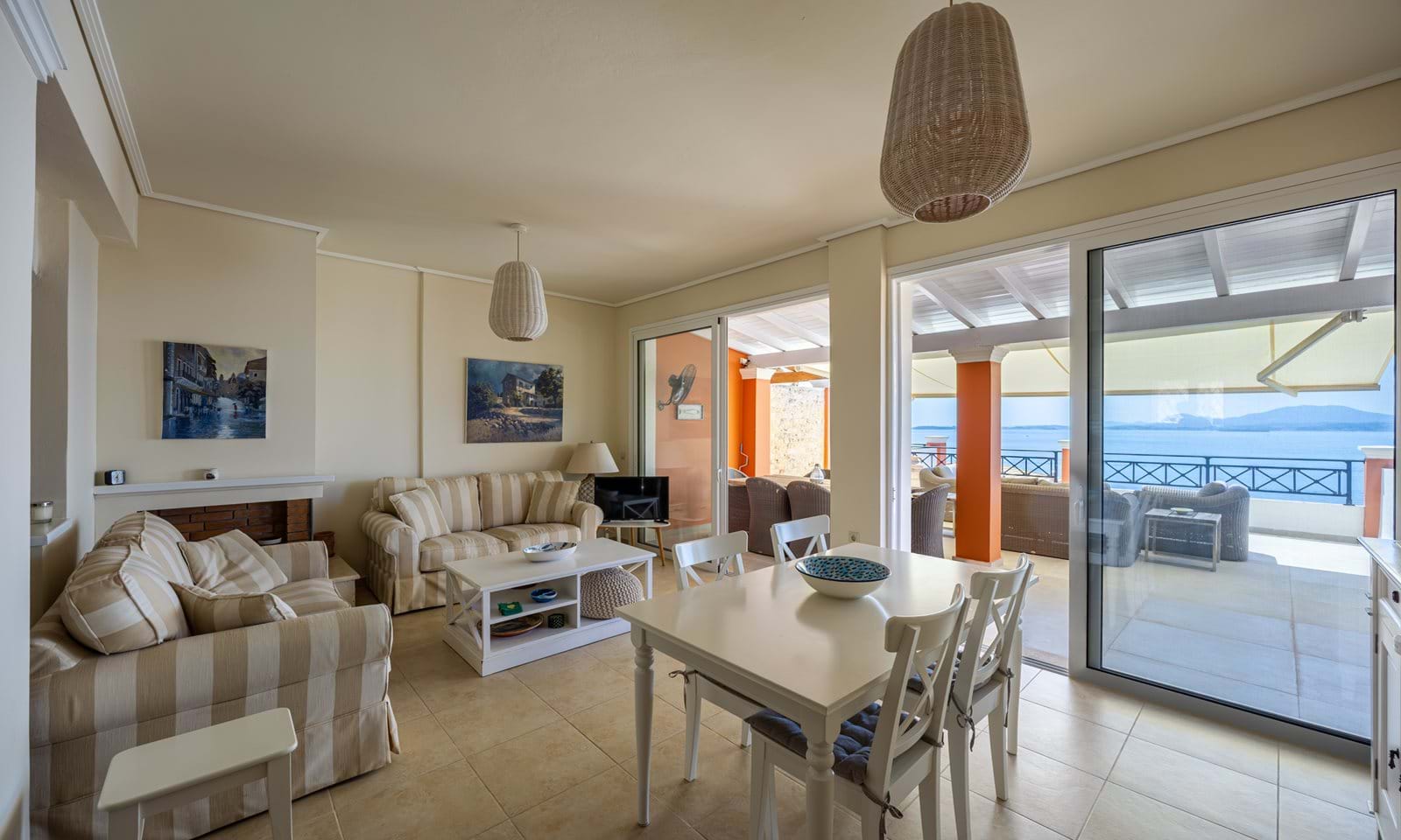 Listing photograph 4 of 30 of the house in Barbati, published by Corfu Home Finders.