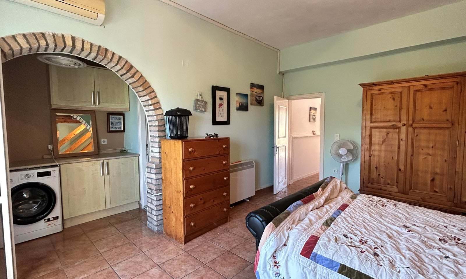 Listing photograph 6 of 17 of the house in Sgourades, published by Corfu Home Finders.