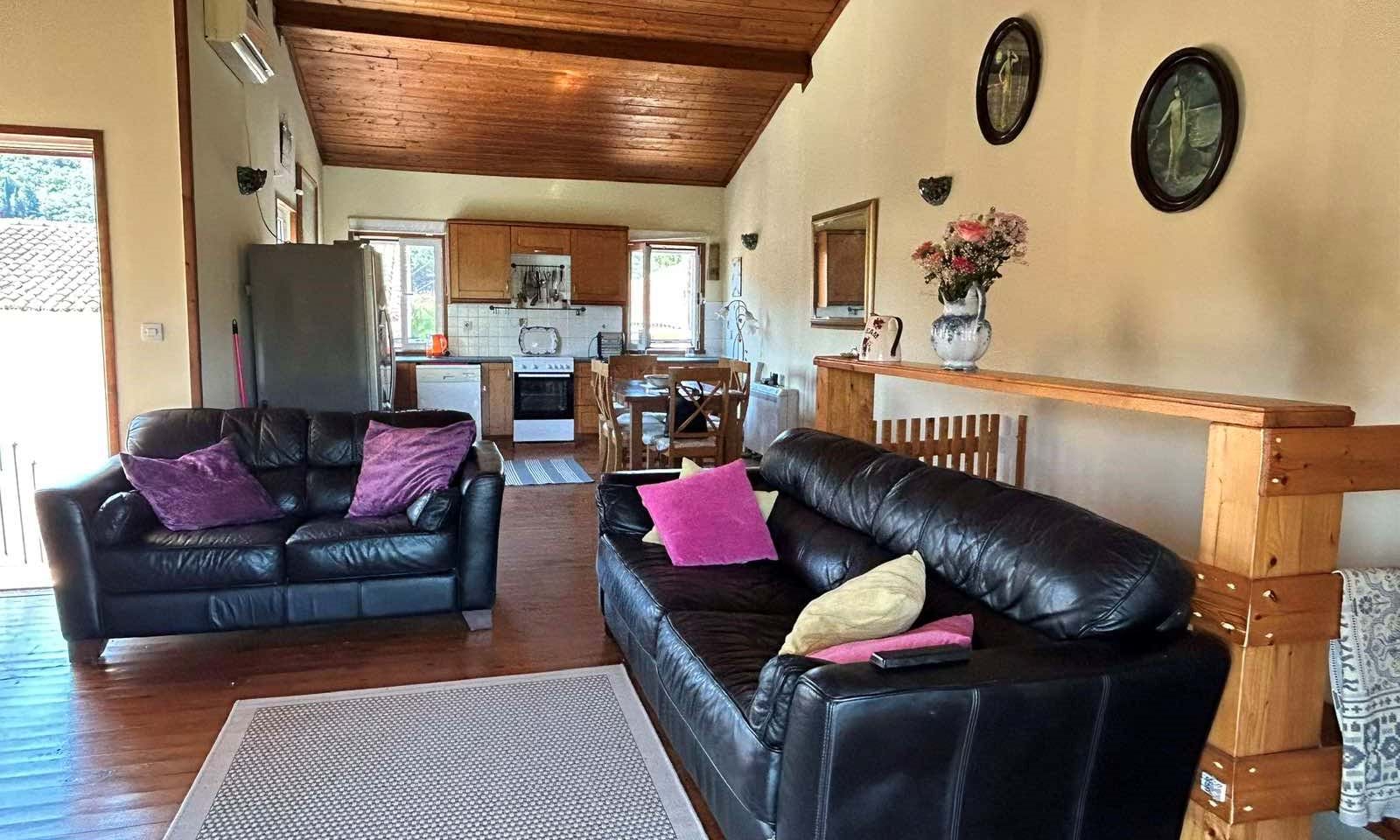 Listing photograph 14 of 17 of the house in Sgourades, published by Corfu Home Finders.