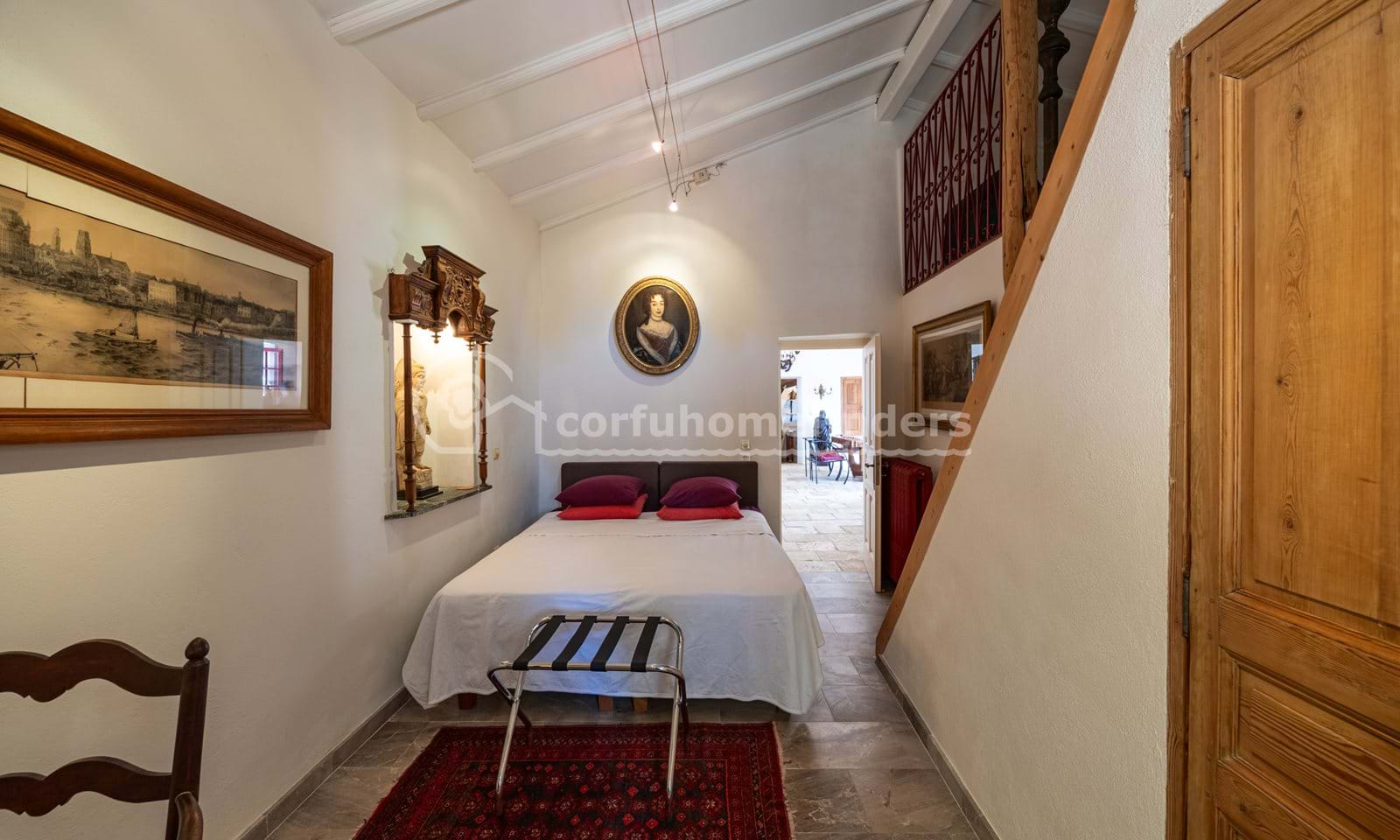 Listing photograph 11 of 19 of the house in Kassiopi, published by Corfu Home Finders.