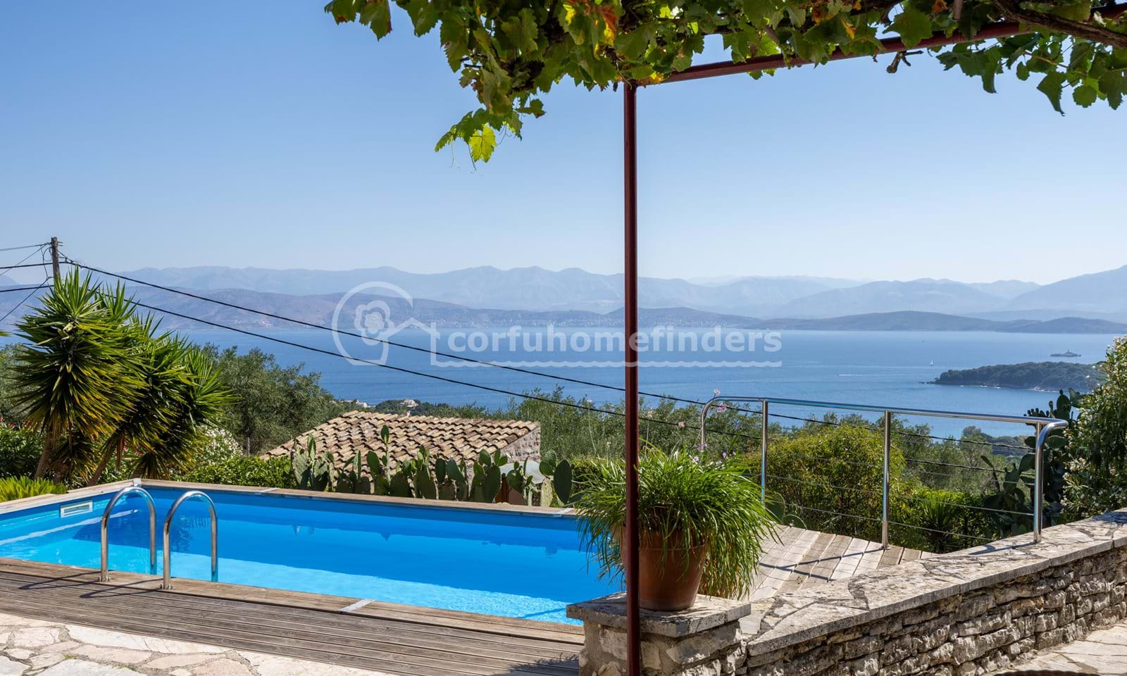 Listing photograph 1 of 19 of the house in Kassiopi, published by Corfu Home Finders.