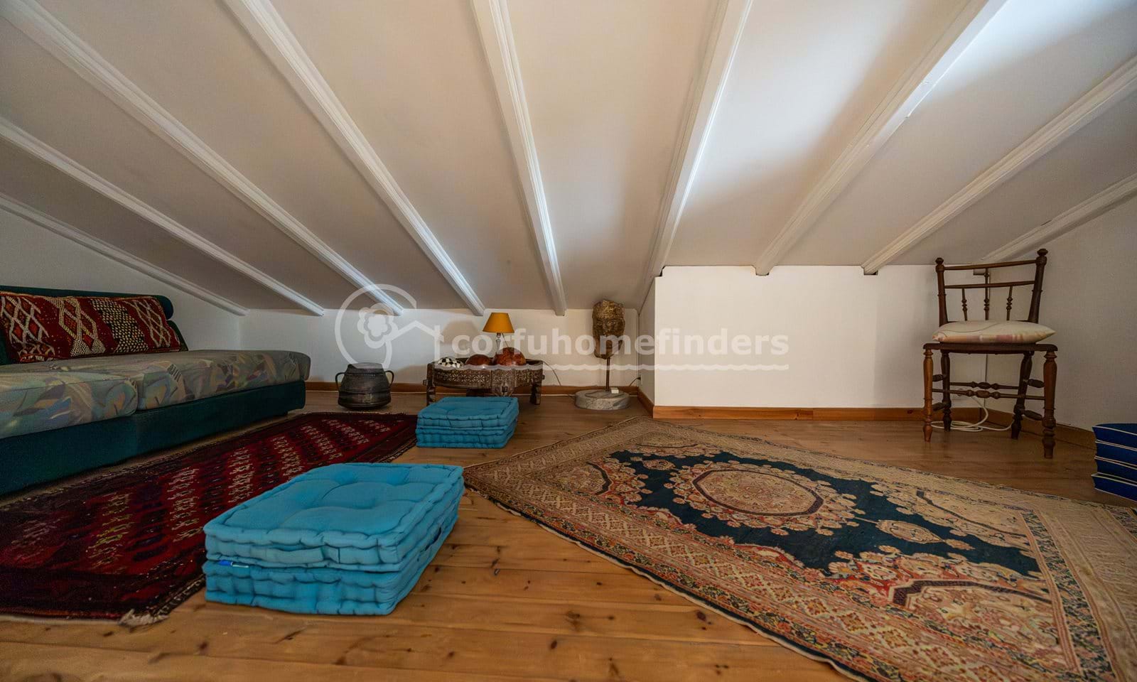 Listing photograph 10 of 19 of the house in Kassiopi, published by Corfu Home Finders.
