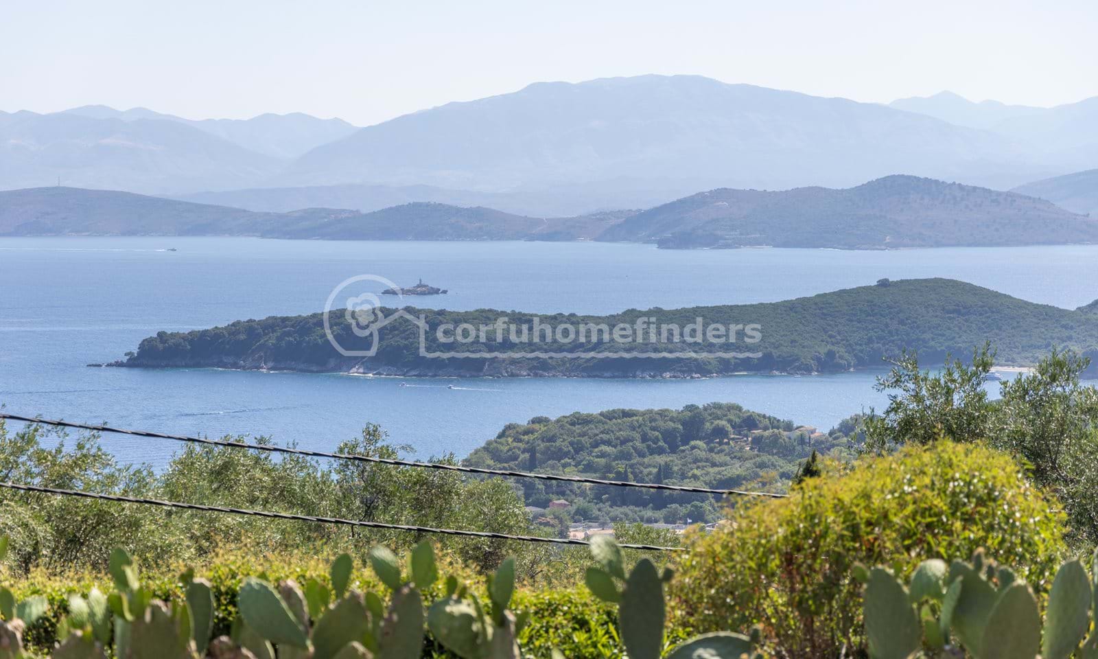Listing photograph 4 of 19 of the house in Kassiopi, published by Corfu Home Finders.