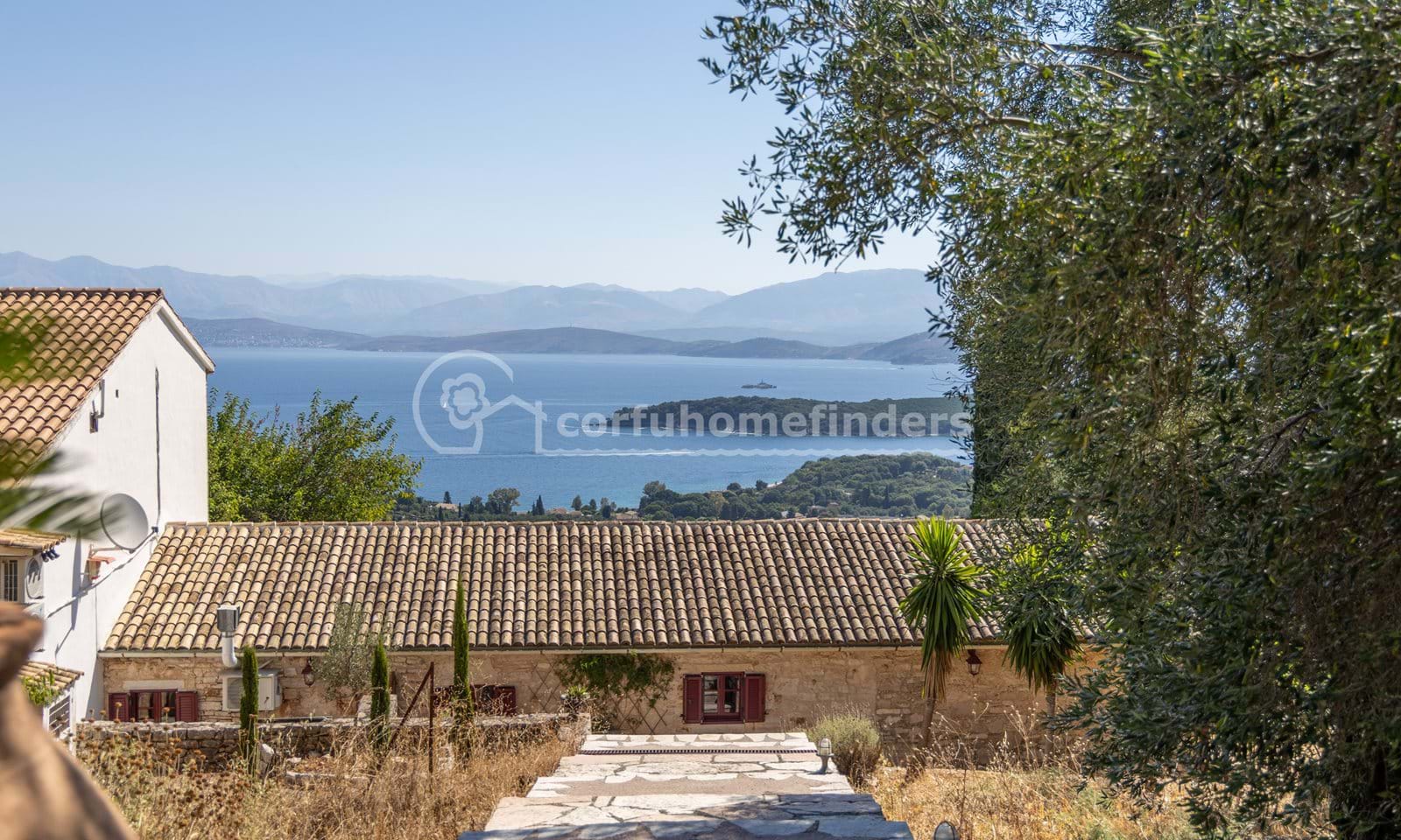 Listing photograph 18 of 19 of the house in Kassiopi, published by Corfu Home Finders.