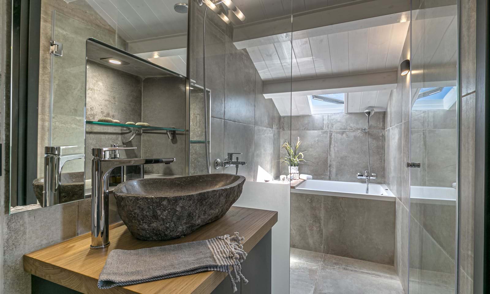 Listing photograph 10 of 28 of the apartment in Corfu Town, published by Corfu Home Finders.