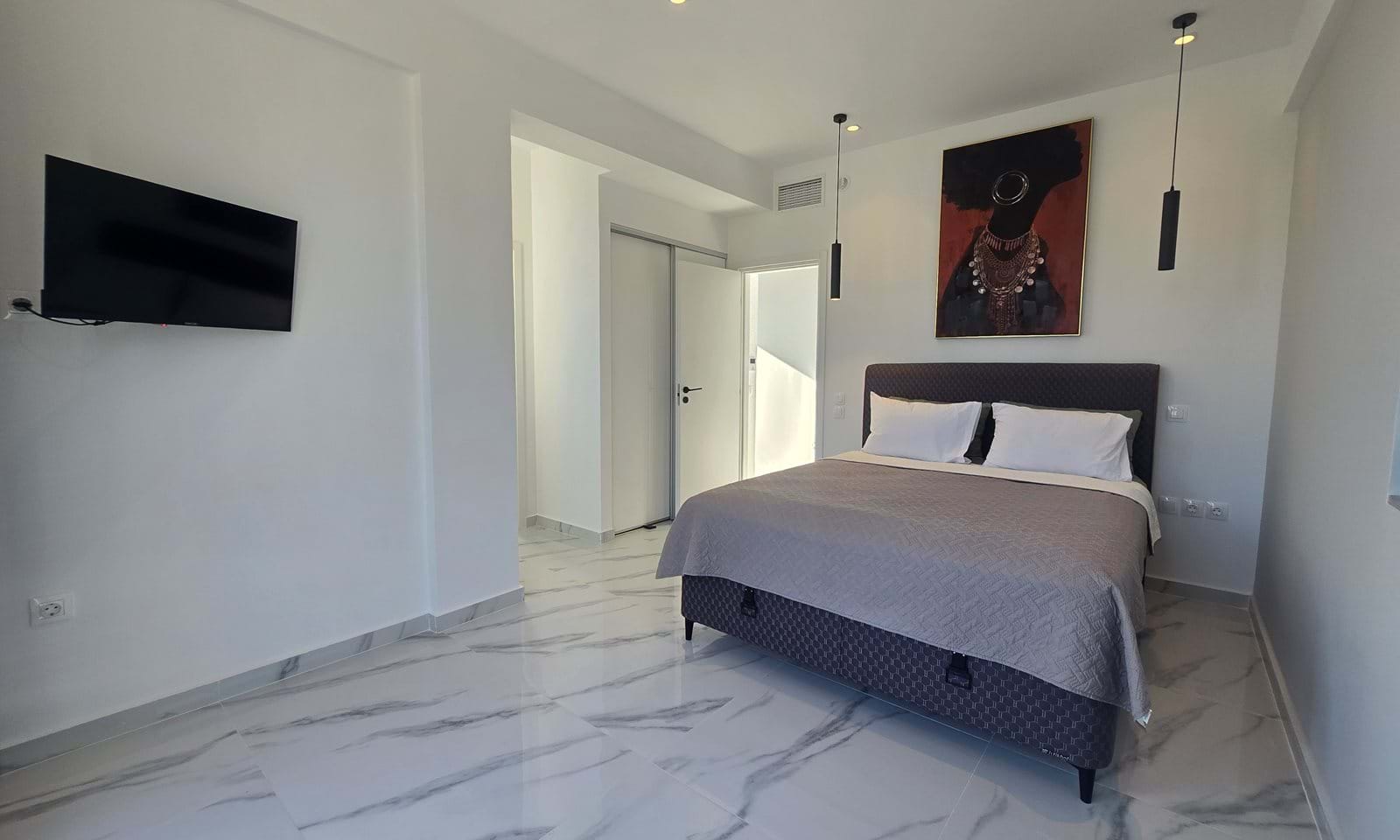Listing photograph 11 of 18 of the house in Kato Korakiana, published by Corfu Home Finders.
