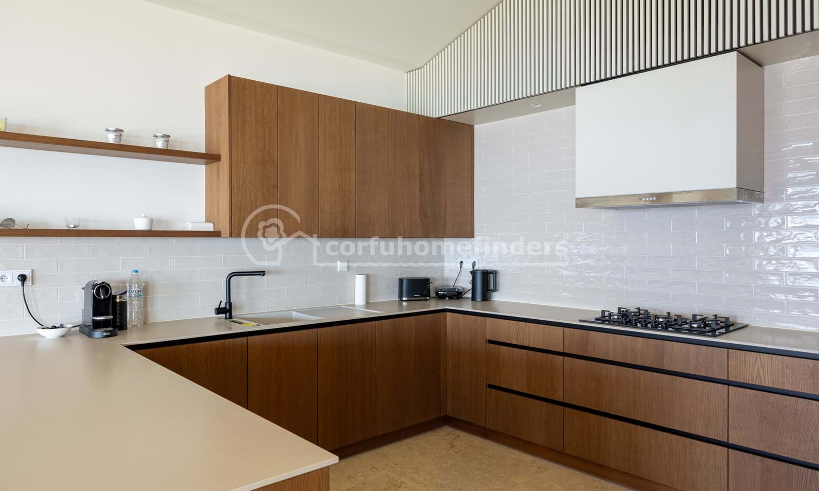 Listing photograph 7 of 39 of the house in Spartilas, published by Corfu Home Finders.