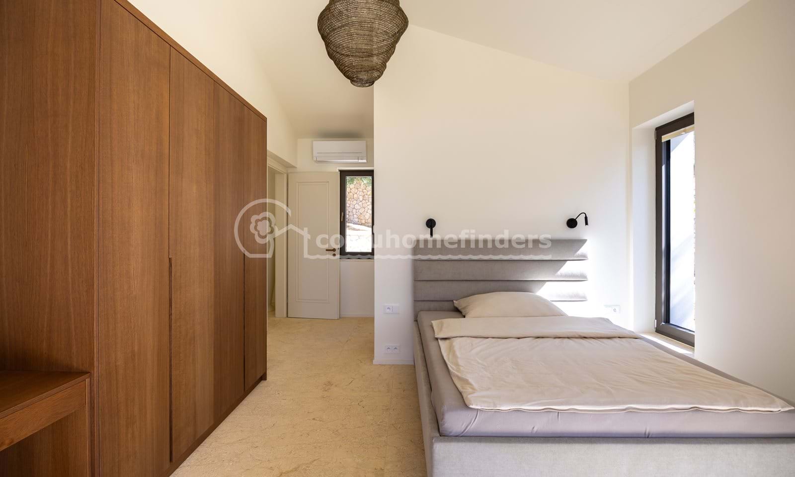 Listing photograph 26 of 39 of the house in Spartilas, published by Corfu Home Finders.