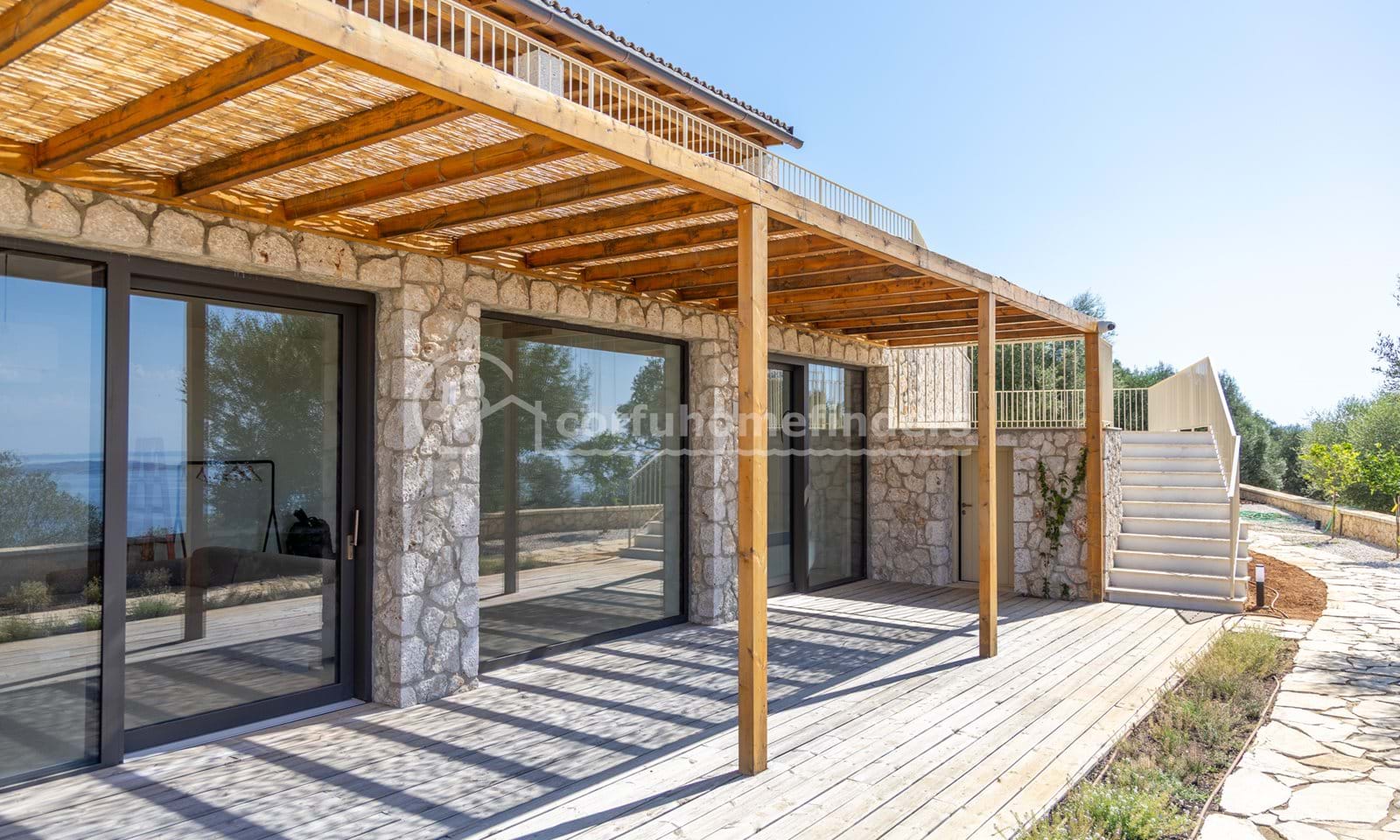 Listing photograph 31 of 39 of the house in Spartilas, published by Corfu Home Finders.