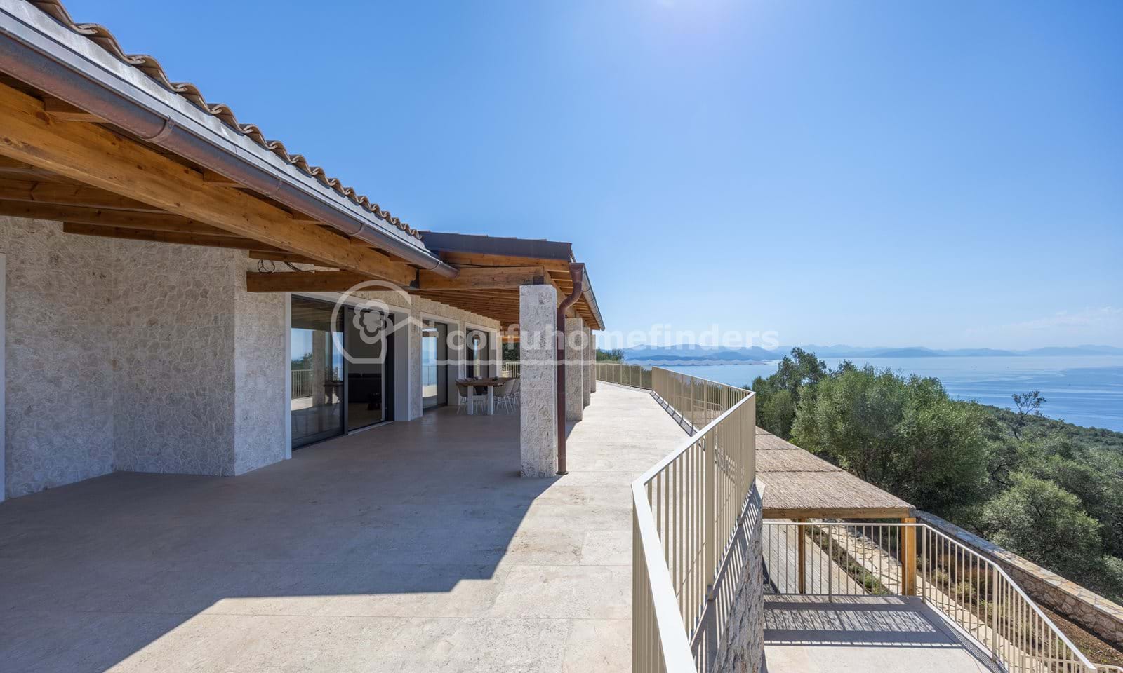 Listing photograph 10 of 39 of the house in Spartilas, published by Corfu Home Finders.
