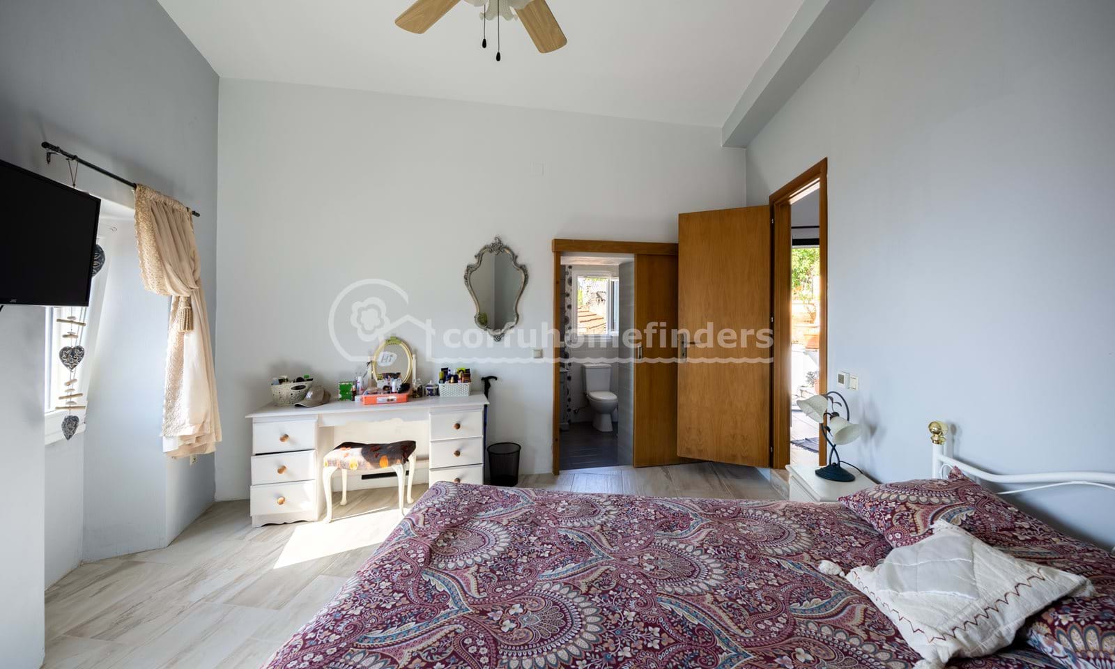 Listing photograph 15 of 21 of the house in Spartilas, published by Corfu Home Finders.