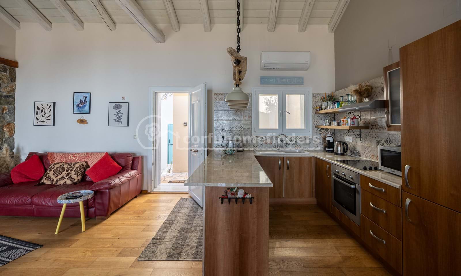 Listing photograph 9 of 21 of the house in Spartilas, published by Corfu Home Finders.