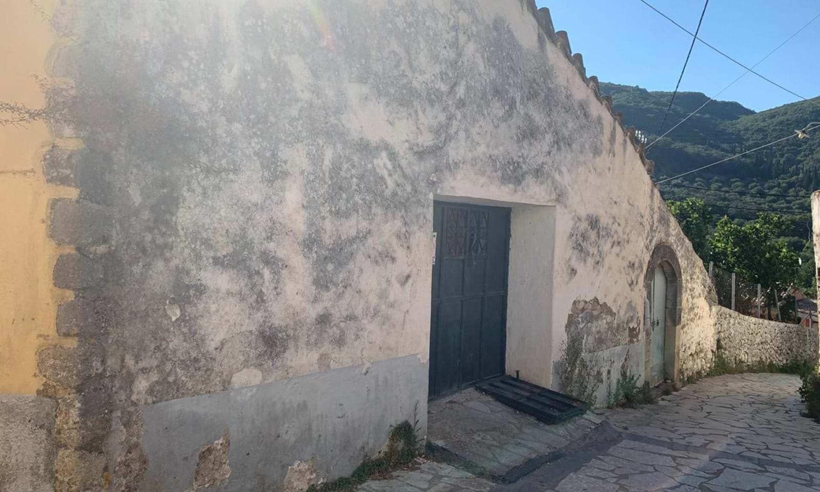 Listing photograph 11 of 14 of the house in Doukades, published by Corfu Home Finders.