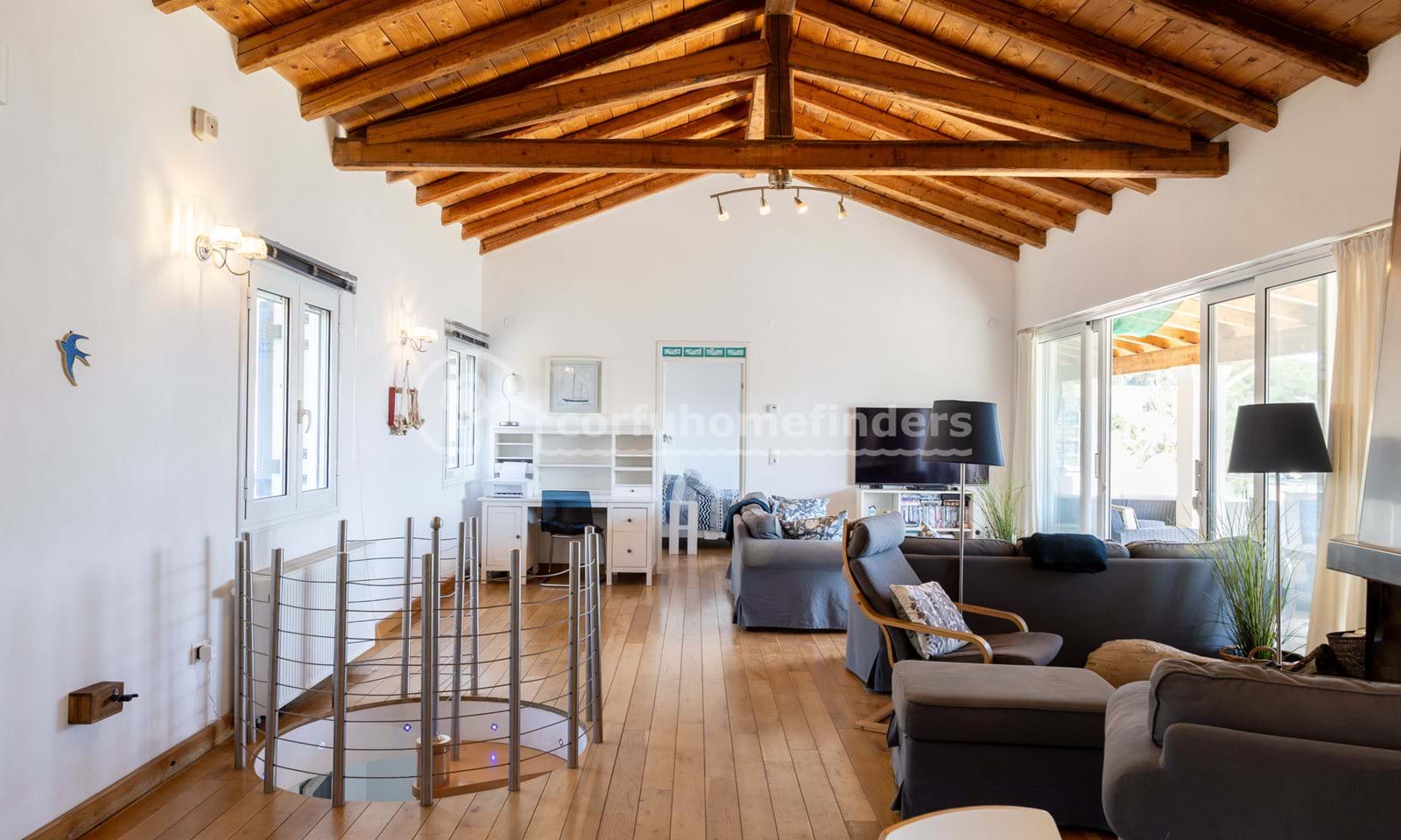 Listing photograph 7 of 28 of the house in Kassiopi, published by Corfu Home Finders.