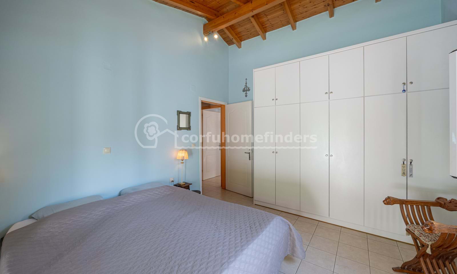 Listing photograph 17 of 27 of the house in Kouramades, published by Corfu Home Finders.