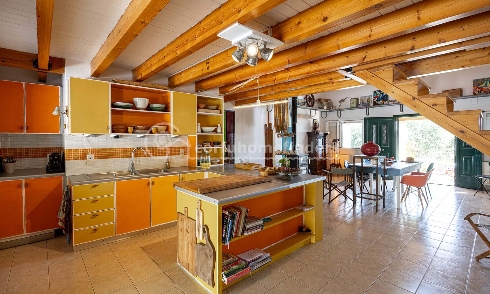 Listing photograph 9 of 27 of the house in Kouramades, published by Corfu Home Finders.