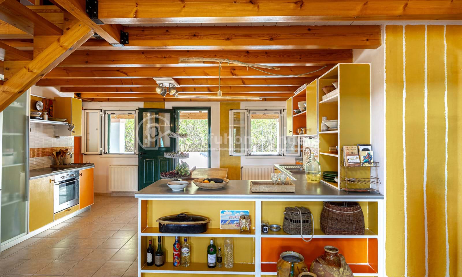 Listing photograph 8 of 27 of the house in Kouramades, published by Corfu Home Finders.