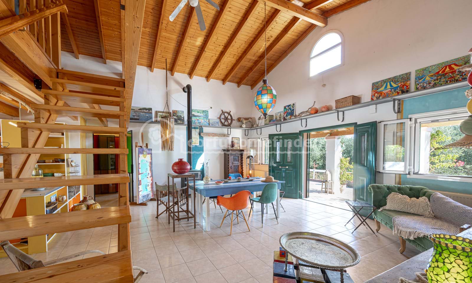 Listing photograph 7 of 27 of the house in Kouramades, published by Corfu Home Finders.