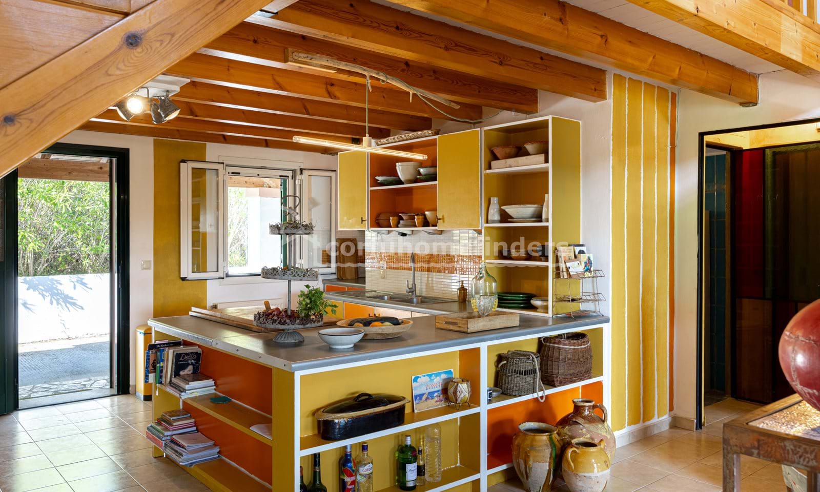 Listing photograph 10 of 27 of the house in Kouramades, published by Corfu Home Finders.