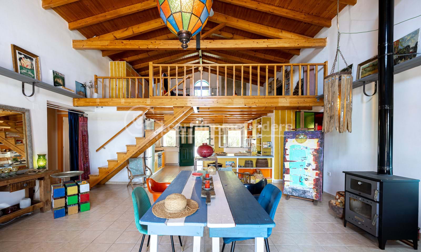 Listing photograph 5 of 27 of the house in Kouramades, published by Corfu Home Finders.