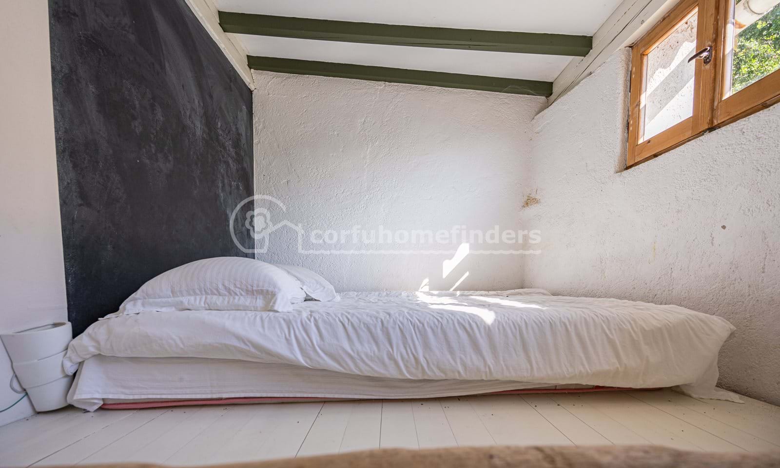 Listing photograph 14 of 15 of the house in Agios Markos, published by Corfu Home Finders.