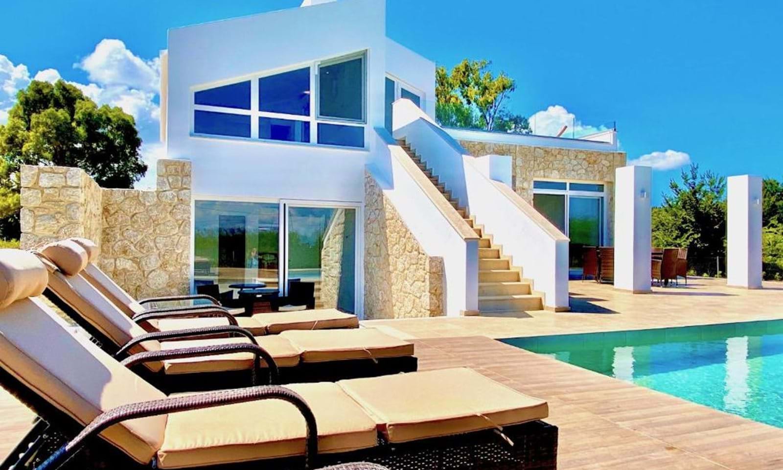 Listing photograph 1 of 14 of the house in Agnos, published by Corfu Home Finders.