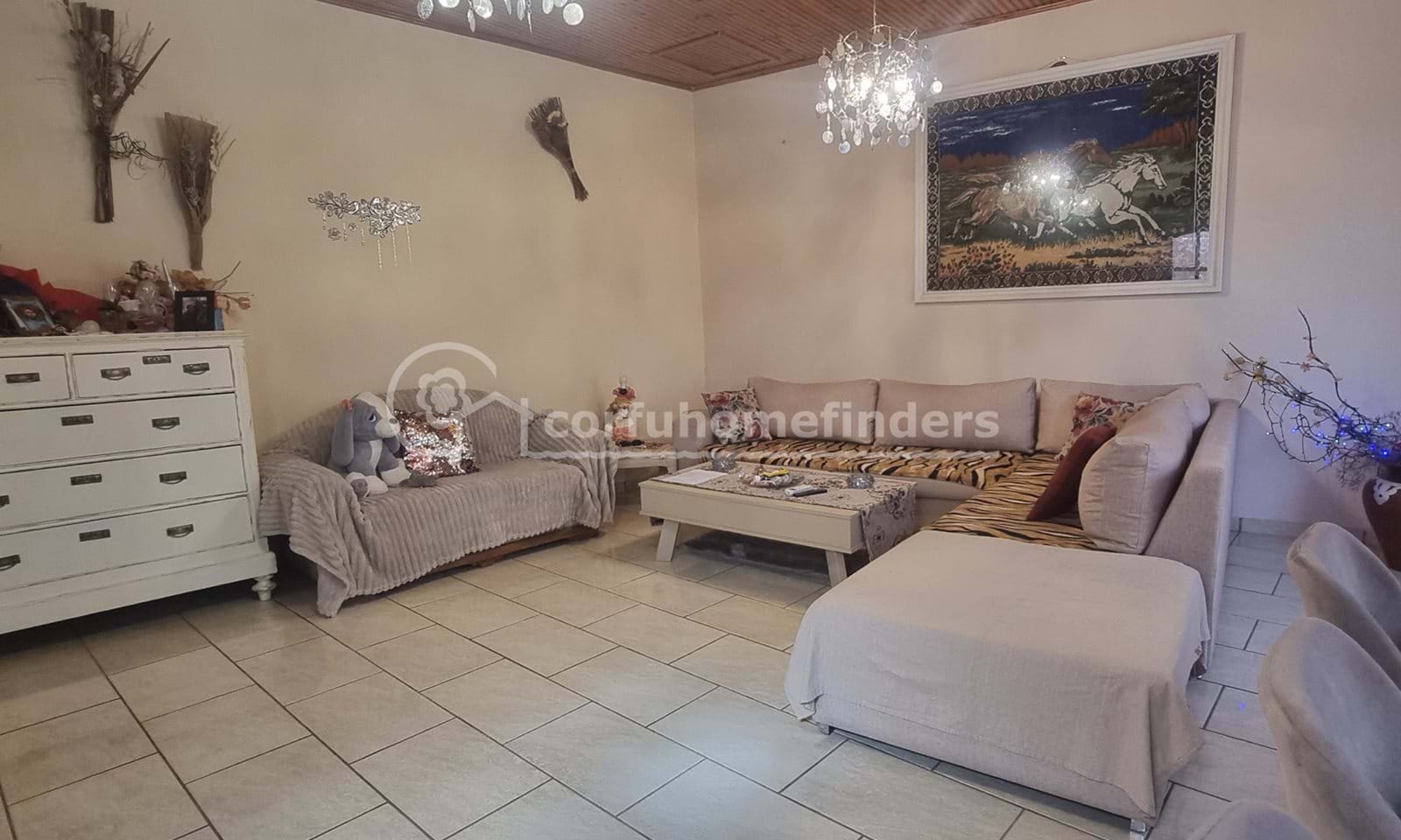Listing photograph 5 of 14 of the house in Agios Mattheos, published by Corfu Home Finders.