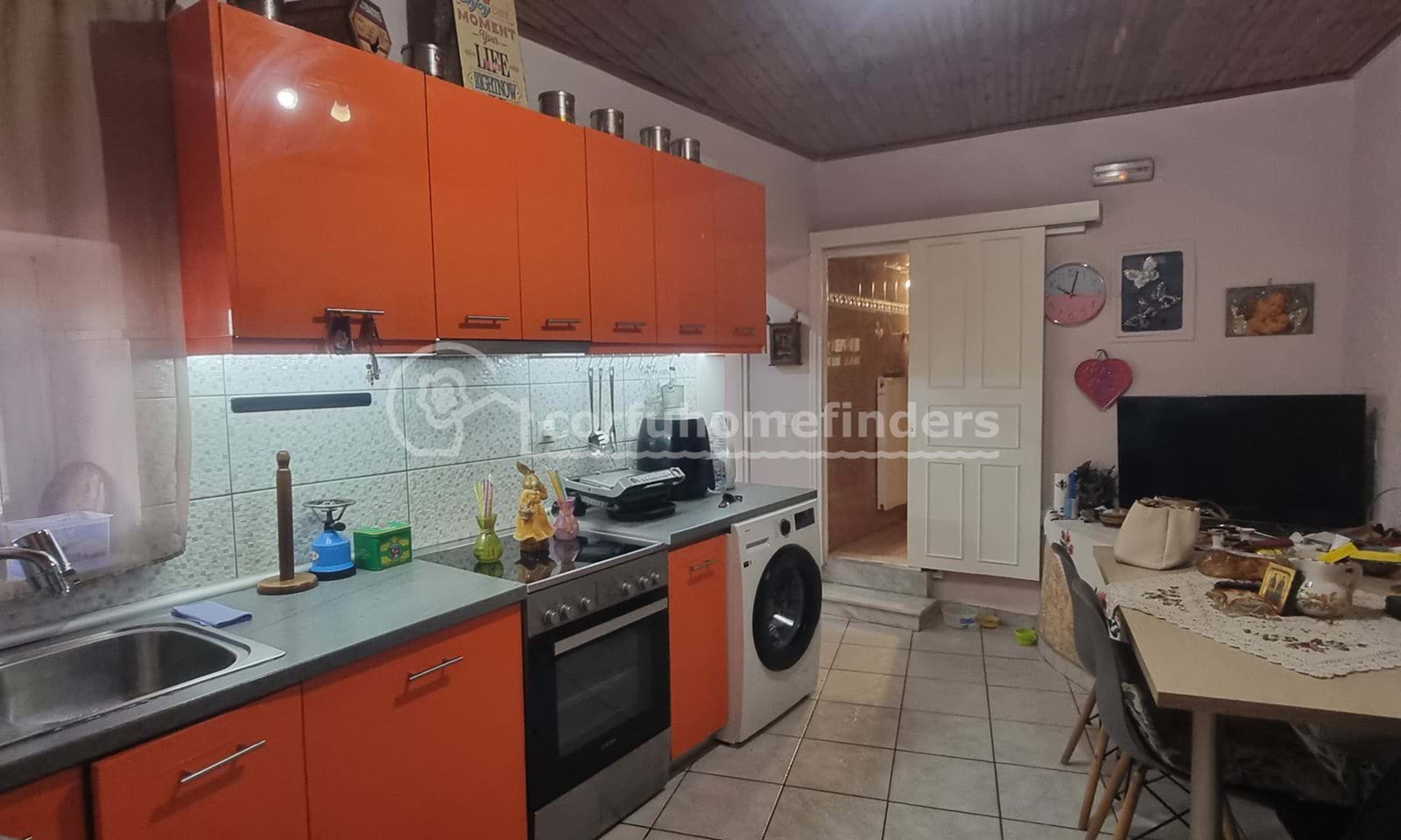 Listing photograph 8 of 14 of the house in Agios Mattheos, published by Corfu Home Finders.