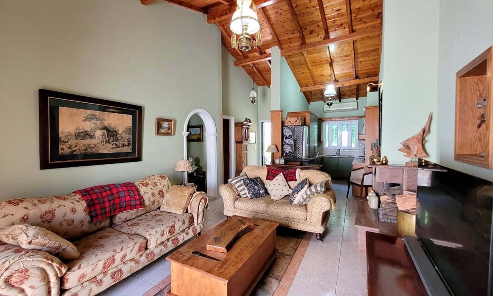 Listing photograph 3 of 19 of the house in Pagi, published by Corfu Home Finders.