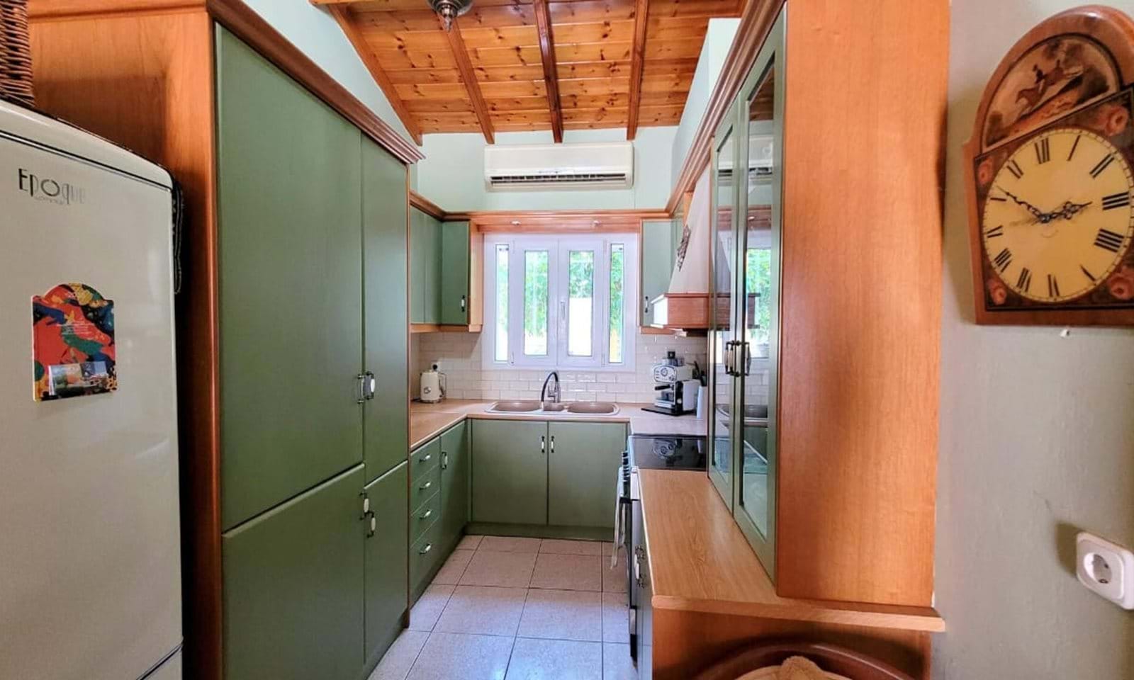 Listing photograph 4 of 19 of the house in Pagi, published by Corfu Home Finders.