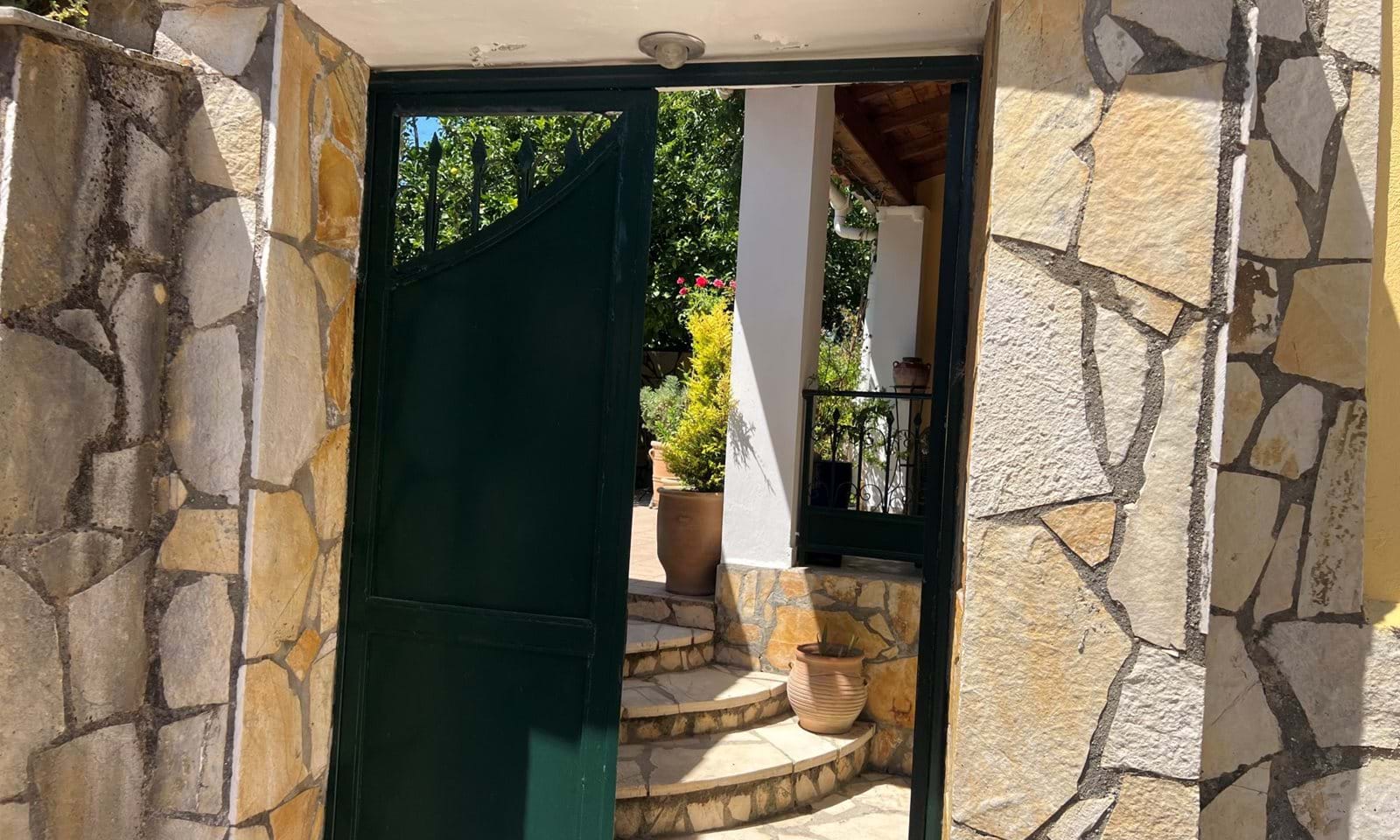 Listing photograph 14 of 19 of the house in Pagi, published by Corfu Home Finders.
