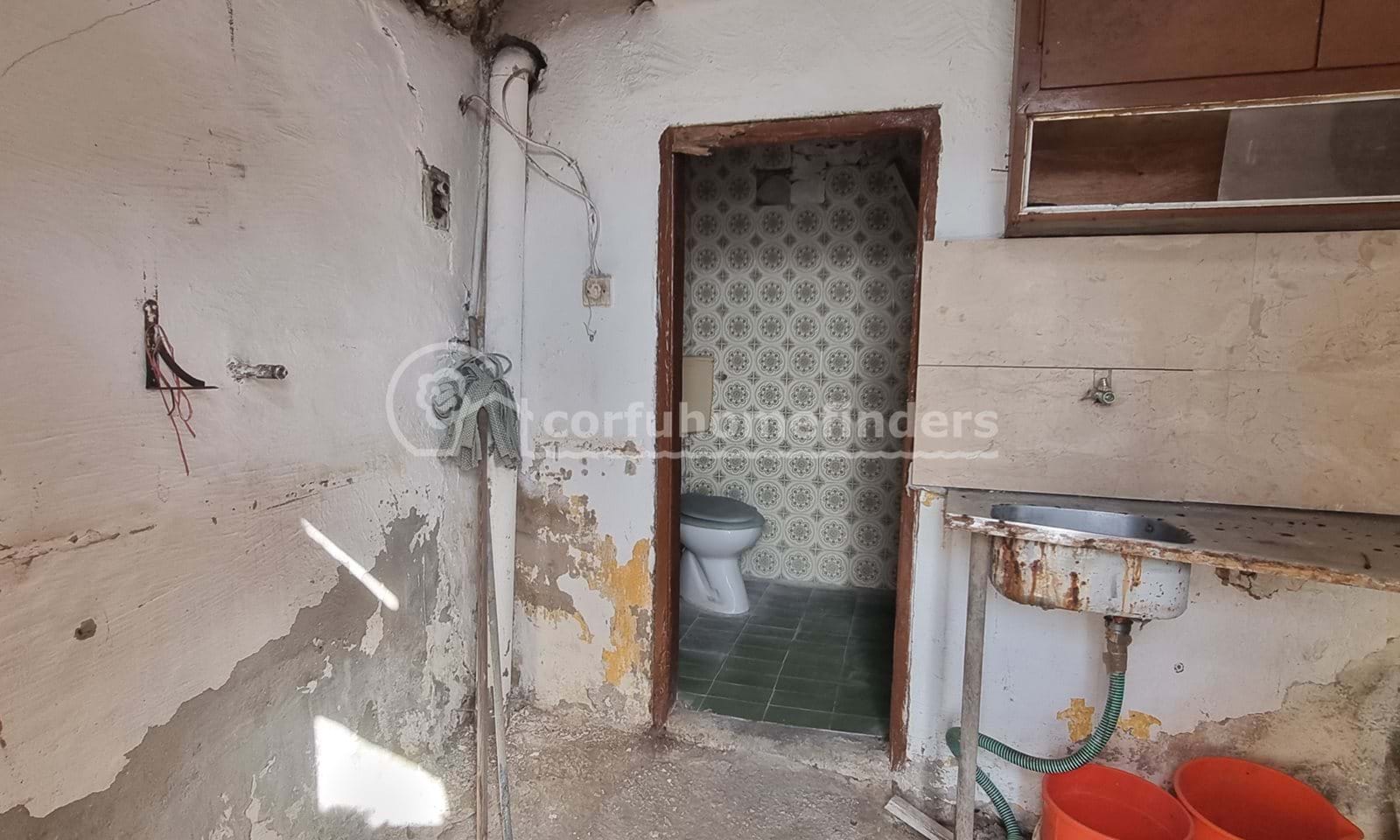 Listing photograph 5 of 18 of the house in Chlomos, published by Corfu Home Finders.