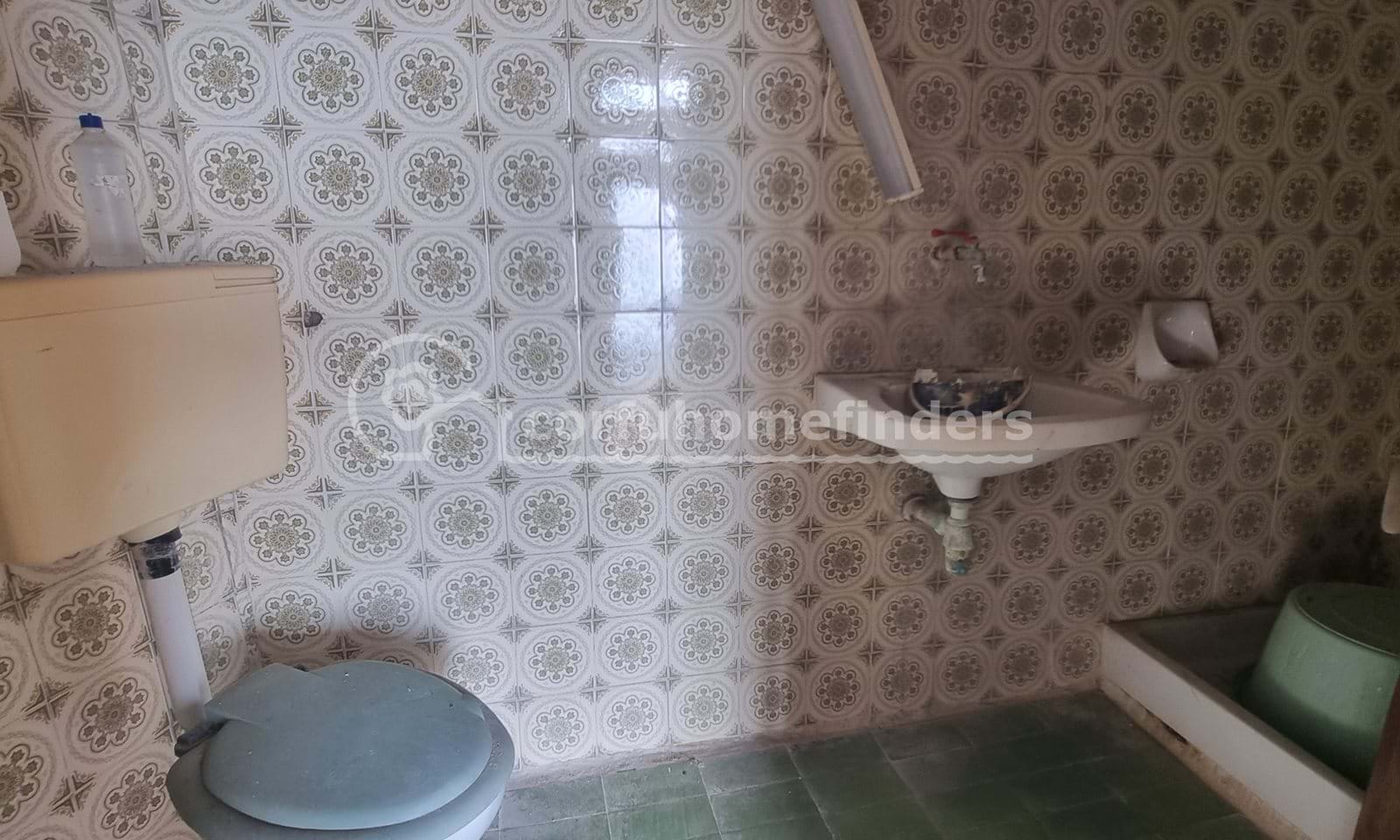 Listing photograph 6 of 18 of the house in Chlomos, published by Corfu Home Finders.