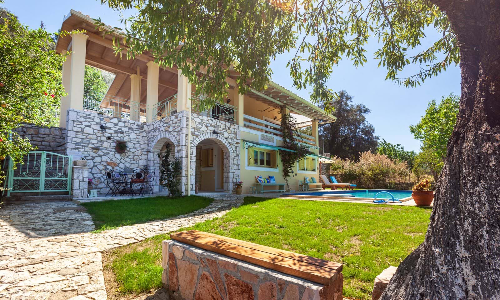 Listing photograph 2 of 25 of the house in Arkadades, published by Corfu Home Finders.