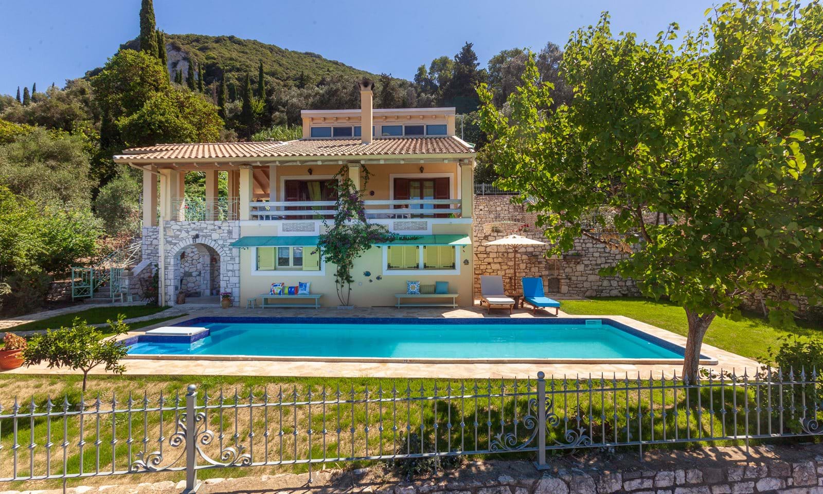Listing photograph 1 of 25 of the house in Arkadades, published by Corfu Home Finders.