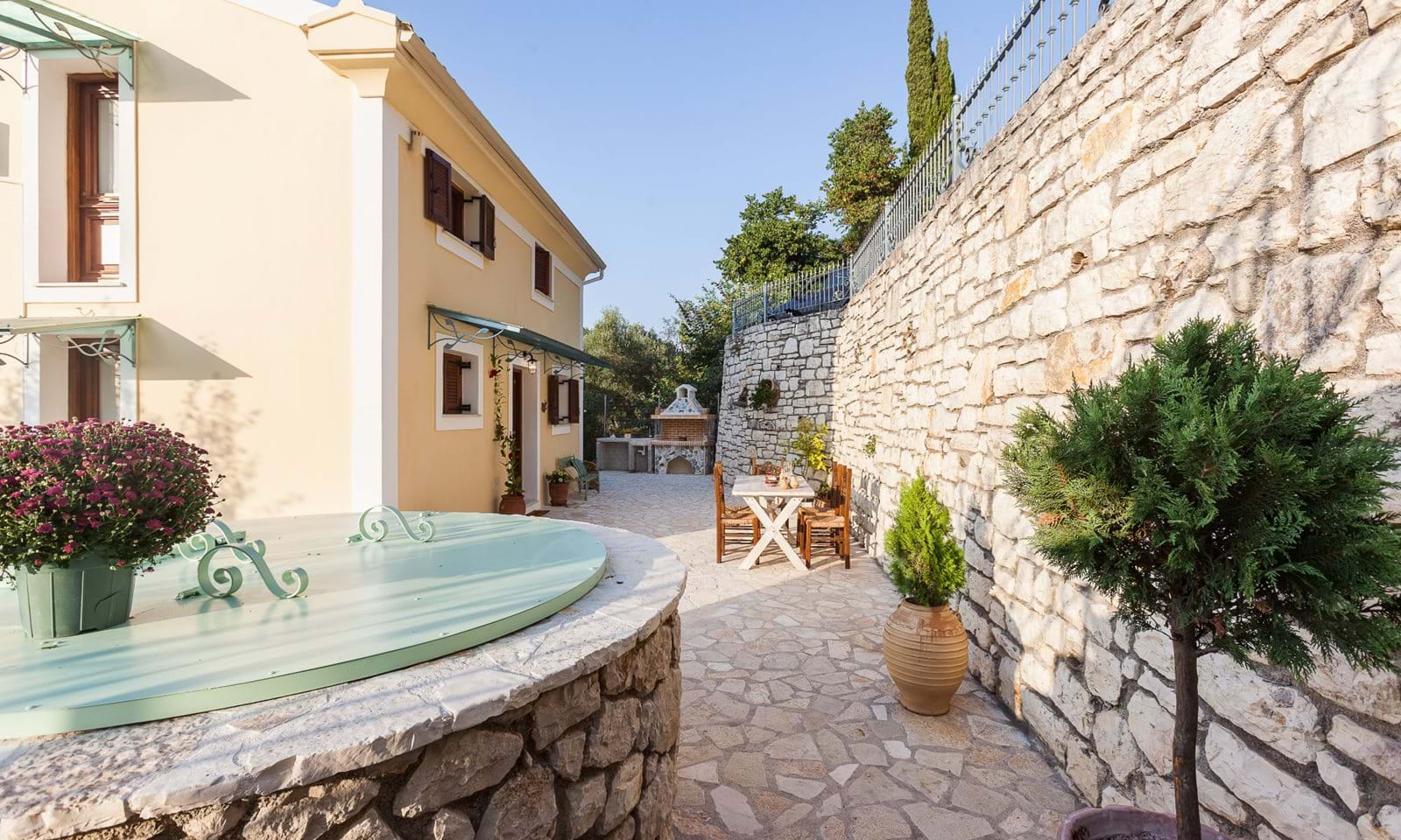 Listing photograph 3 of 25 of the house in Arkadades, published by Corfu Home Finders.