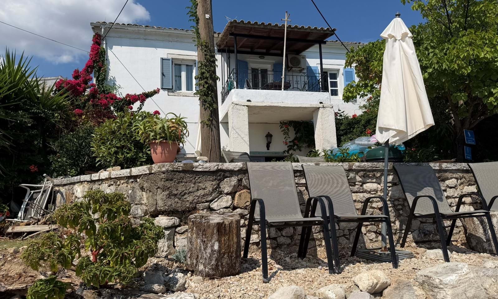 Listing photograph 11 of 13 of the house in Kalami, published by Corfu Home Finders.